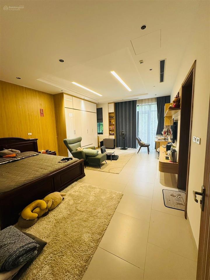 Cần bán nhanh biệt thự võ chí công 210m2 4t  mt 13m kinh doanh gần hồ tây  48,5tỷ có thương lượng