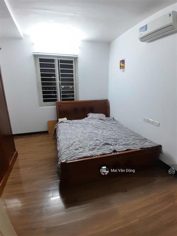 Chuyển nhượng căn chung cư 3 ngủ việt hưng, giá chỉ 4.5 tỷ.