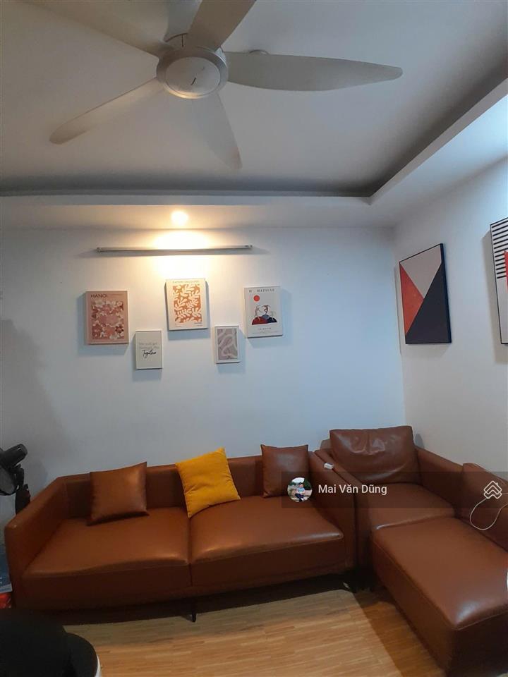 Chuyển nhượng căn chung cư 3 ngủ việt hưng, giá chỉ 4.5 tỷ.