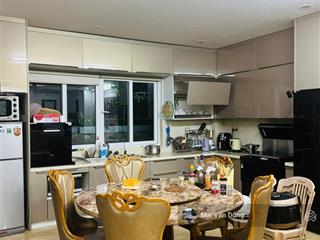 Chuyển nhượng căn hộ 160m, green house, đối diện trường marie curie long biên