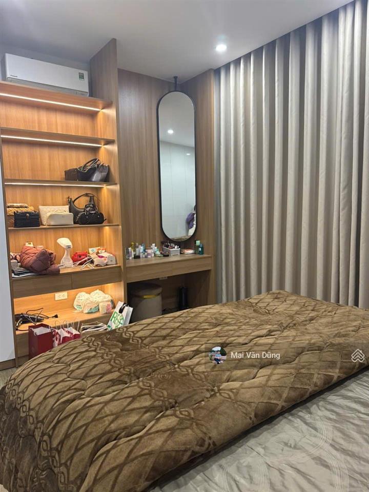 Cho thuê nhà liền kề san hô vin 2, full đồ thang máy