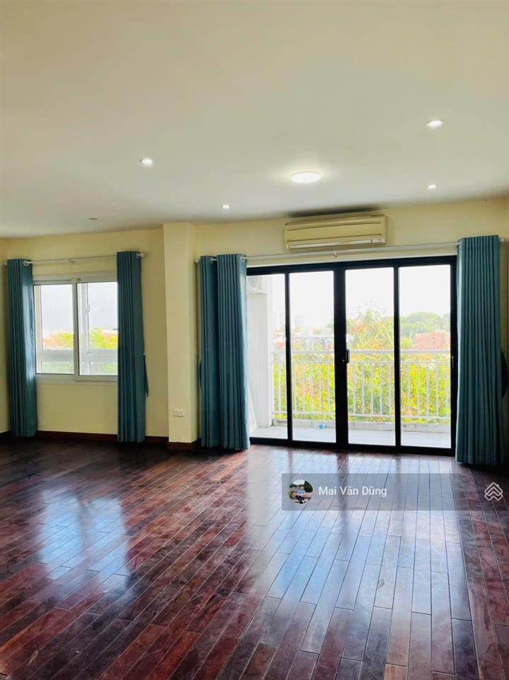 Bán căn chung cư happy house, gần 100m, 3 ngủ, 2wc, ban công đông nam view vinhomes