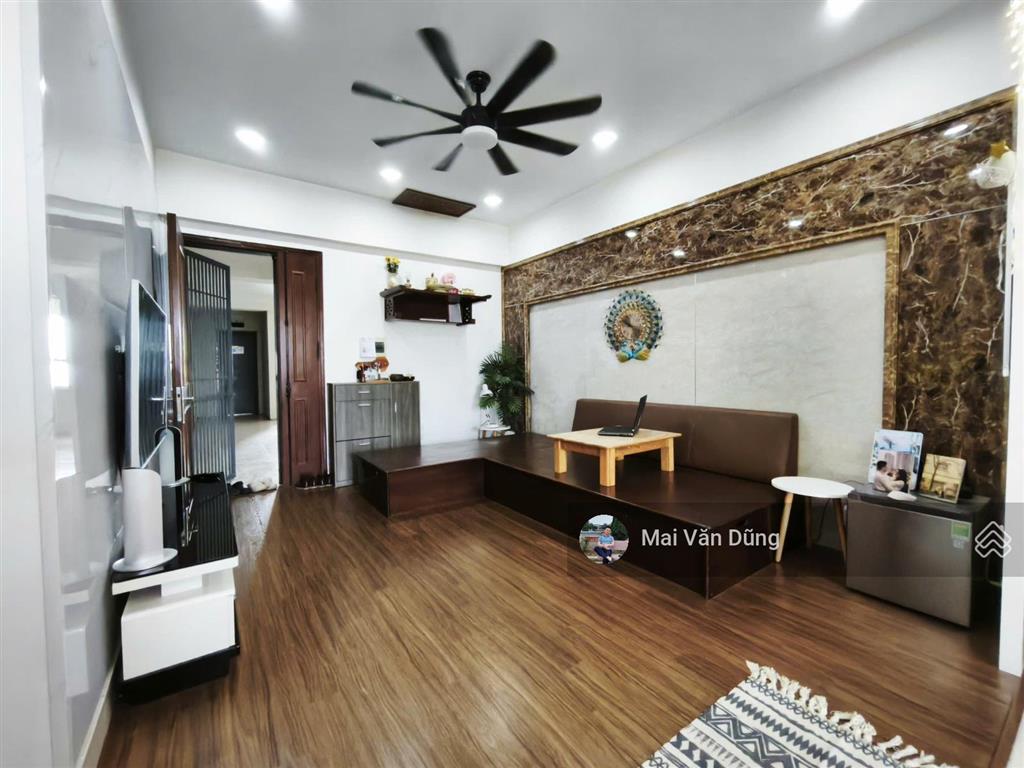 Chuyển nhượng căn chung cư 2 ngủ 2 vệ sinh khu đô thị việt hưng