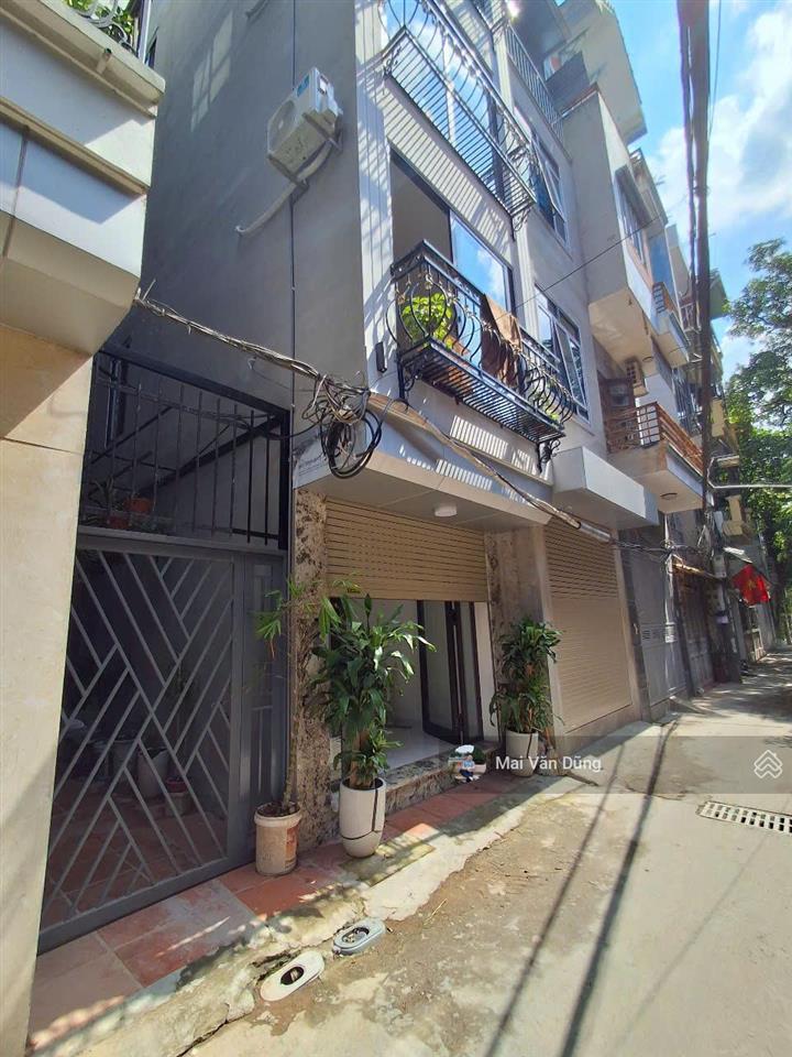 Cắt lãi, bán nhà riêng 6 tầng thang máy phố đức giang