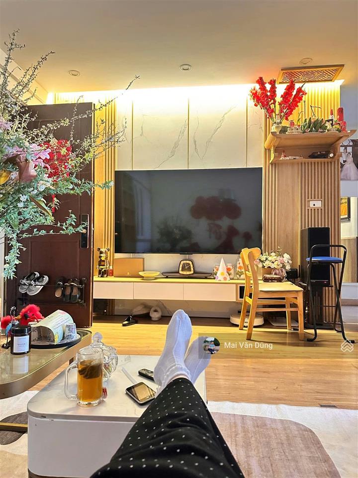 Chuyển nhượng căn chung cư 2 ngủ full đồ đối diện trường marie curie long biên