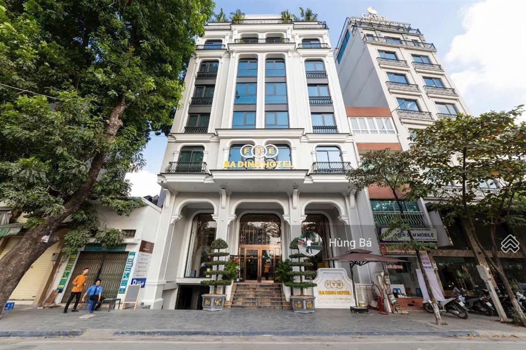 Siêu phẩm tòa nhà mặt tiền nguyễn thái sơn. dt 21 x 45m  hầm 7 tầng hđt  450 triệu giá 112 tỷ