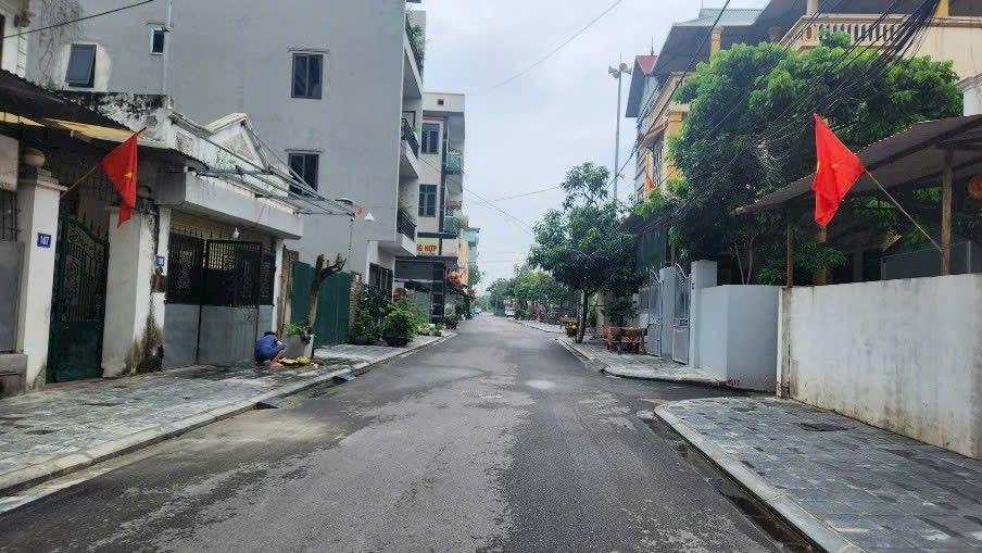 Nhỉnh 4 tỷ, lô GÓC đường thông Ô TÔ vào đất. Nam Hồng, Đông Anh 