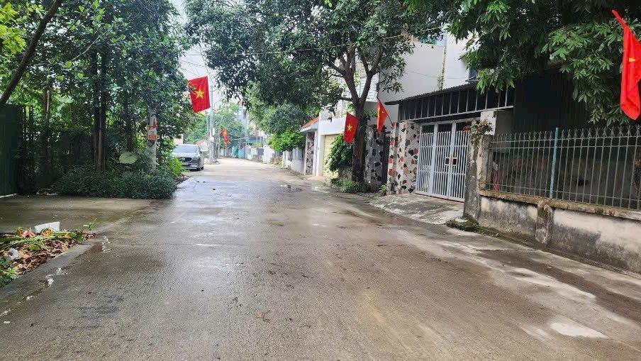 Bán đất bìa làng Nam Hồng, Đông Anh. DT 64m, chỉ 5.x tỷ
