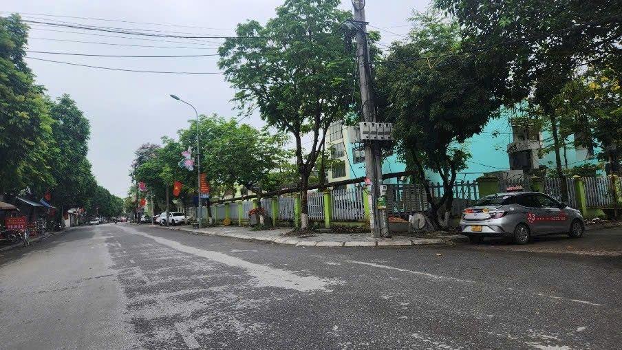 Bán đất bìa làng Nam Hồng, Đông Anh. DT 64m, chỉ 5.x tỷ