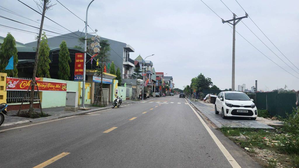 Nhỉnh 3 tỷ ô tô vào đất, đi bộ ra công viên Nam Hồng, Đông Anh 