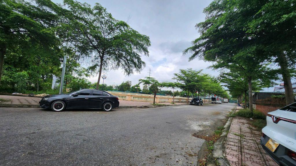 Nhỉnh 3 tỷ ô tô vào đất. Thôn Đoài, Nam Hồng, Phúc Thịnh 