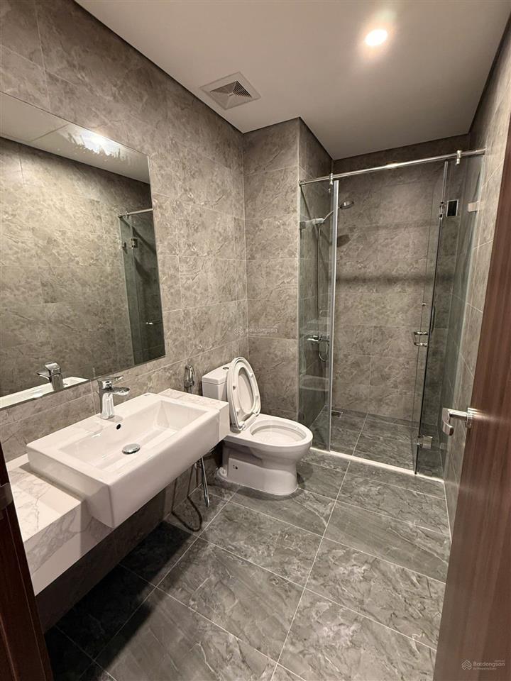 Chính chủ bán nhanh căn 1pn tòa zr3 hướng đn giá chỉ 2,7 tỷ