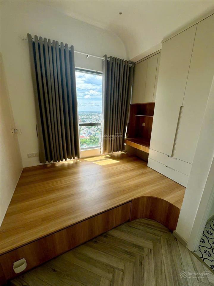 Cho thuê căn hộ 3pn, 2wc, 121m2 tại palm heights, 35 triệu vnd