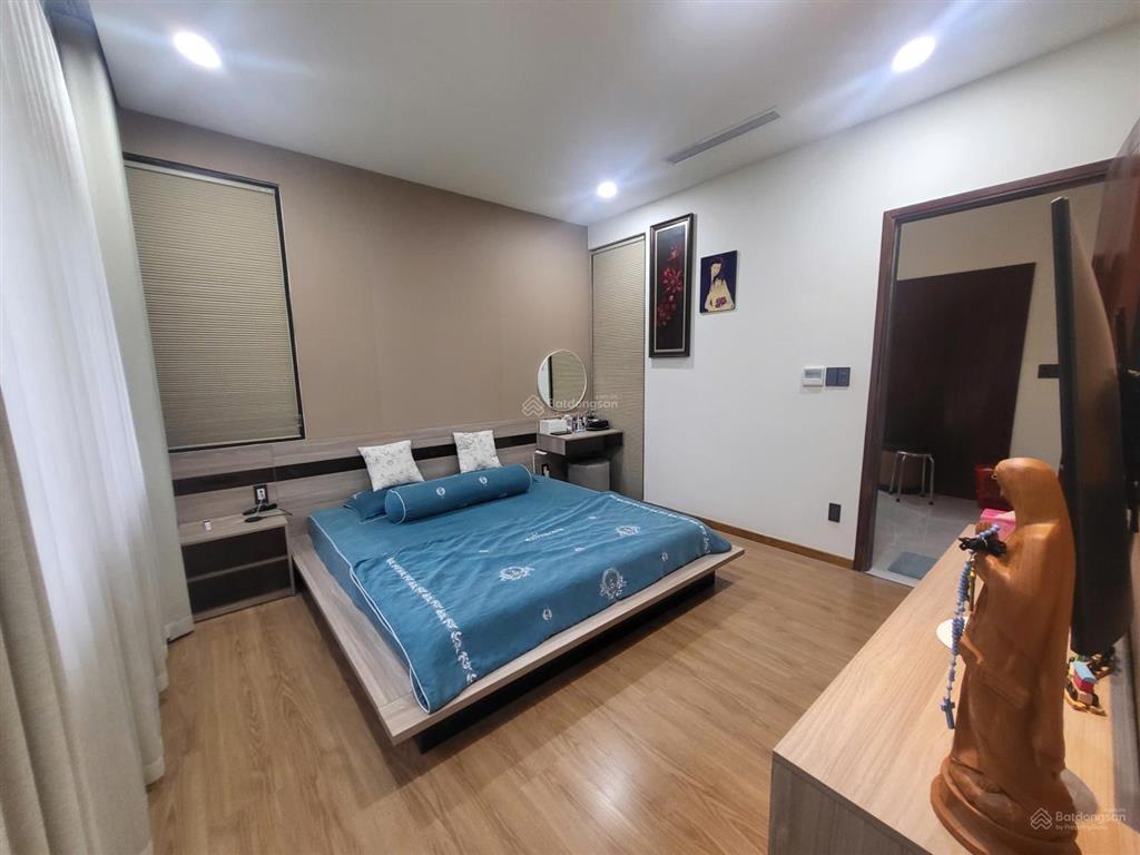 Cho thuê biệt thự lucasta villa, 35 triệu, 300m2, 4pn, 5wc