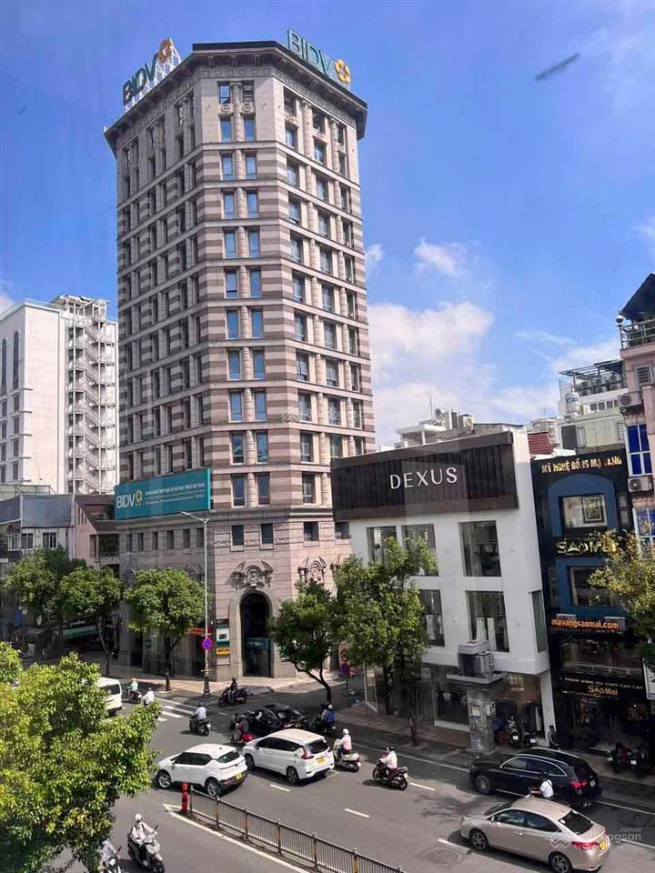 Bán nhà mặt tiền tại nam kỳ khởi nghĩa ngang 3,72m kết cấu 3 tầng, 5,3 tỷ cực hot