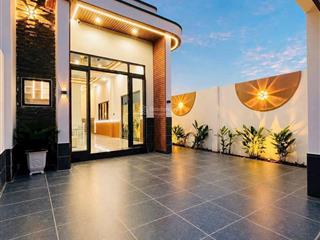 Bán căn nhà vườn 6x26 3 pn 2wc shr hoàn công 2,35 tỉ