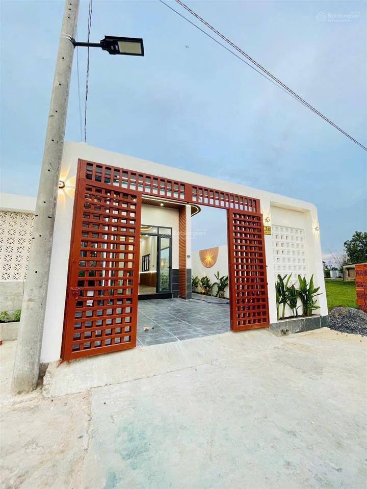 Bán căn nhà vườn 6x26 3 pn 2wc shr hoàn công 2,35 tỉ