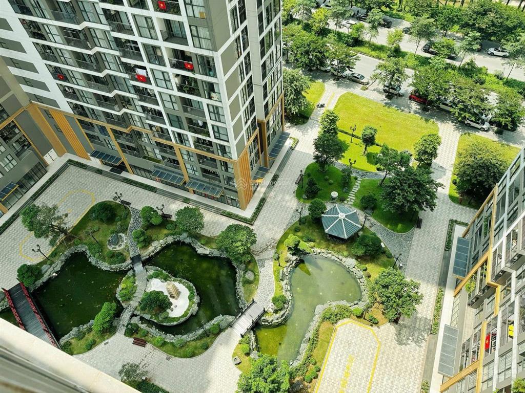 Chính chủ em cần bán căn stu zen tòa r1.03, view hồ cá koi giá 2,45 tỷ