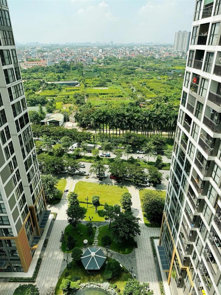 Chính chủ em cần bán căn stu zen tòa r1.03, view hồ cá koi giá 2,45 tỷ
