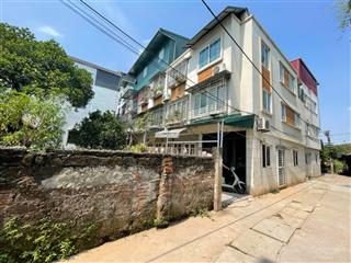 Cần bán gấp nhà tại phường yên nghĩa, s 33.5m2, xây dựng 4 tầng, ngõ thông, ô tô 7 chỗ qua nhà