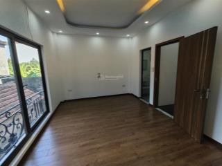 Bán nhà ngay chợ chúc sơn, trường c2 ngô sỹ liên, dân trí cao, 42m2, 4 tầng, giá chỉ hơn 3 tỷ
