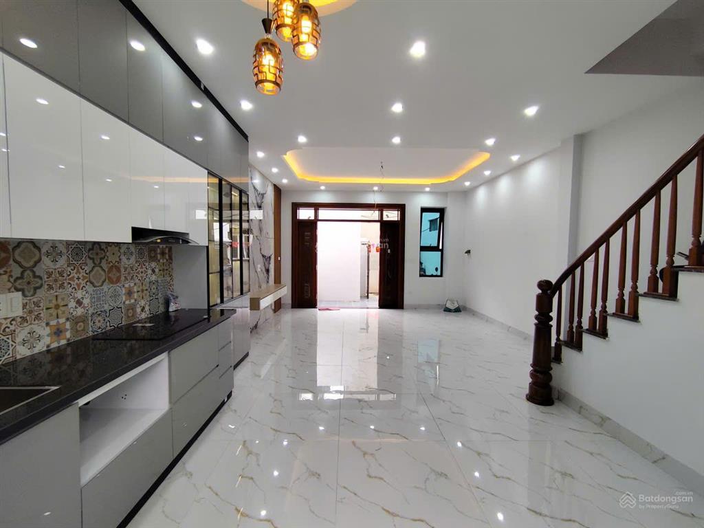Nhà mặt ngõ ô tô, cách ql6, ga đường sắt trên cao 500m. s52m2, 4 tầng, 4 ngủ, 2 thoáng, hơn 3 tỷ