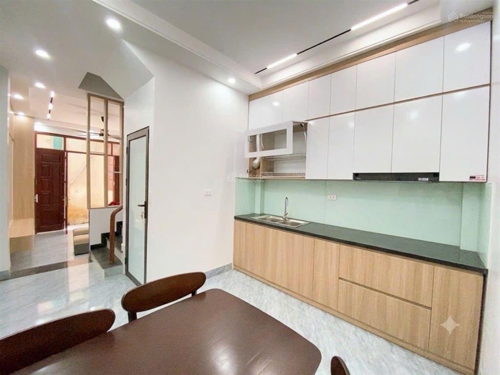 Nhà khu vực biên giang, cầu mai lĩnh, ô tô đỗ cửa, 10m ra ô tô tránh, 45m2, 4 tầng, nhỉnh 4 tỷ