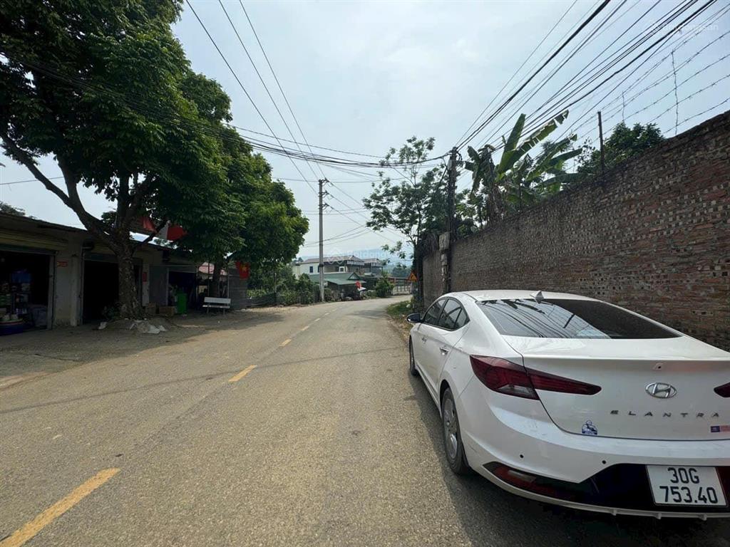 Tôi bán  lô đất phường tùng thiện đối diện cụm đại học giá gốc chỉ 1ty6 đường to 8m