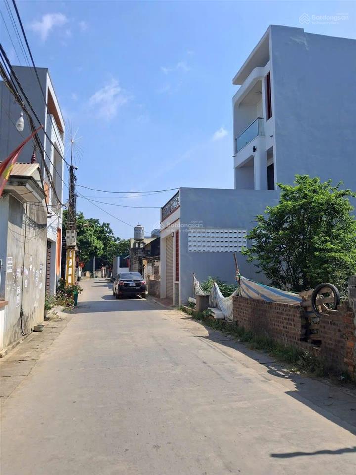 Tôi bán  lô đất phường tùng thiện đối diện cụm đại học giá gốc chỉ 1ty6 đường to 8m