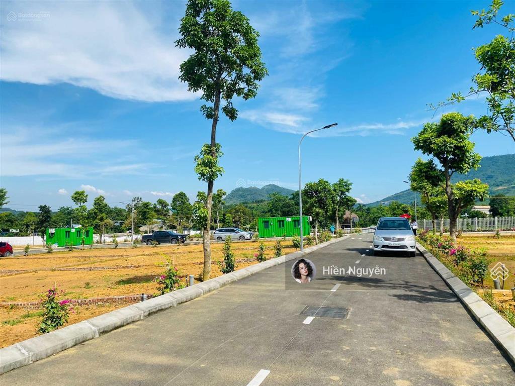 Cần tiền bán cắt lỗ 200tr lô đất bt nghỉ dưỡng hơn 200m2 góc 3 mặt thoáng đông xuân.  0899 993 ***