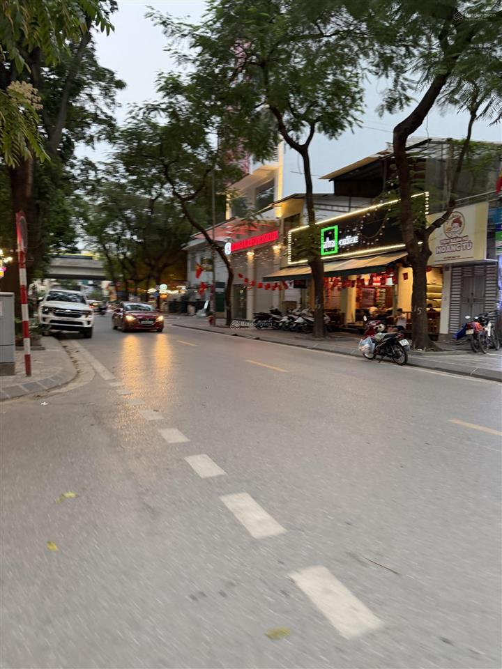 Phân lô ô tô tránh nguỵ như kon tum, khuất duy tiến, thanh xuân 51m, 5t chào 13ty còn thương lượng.