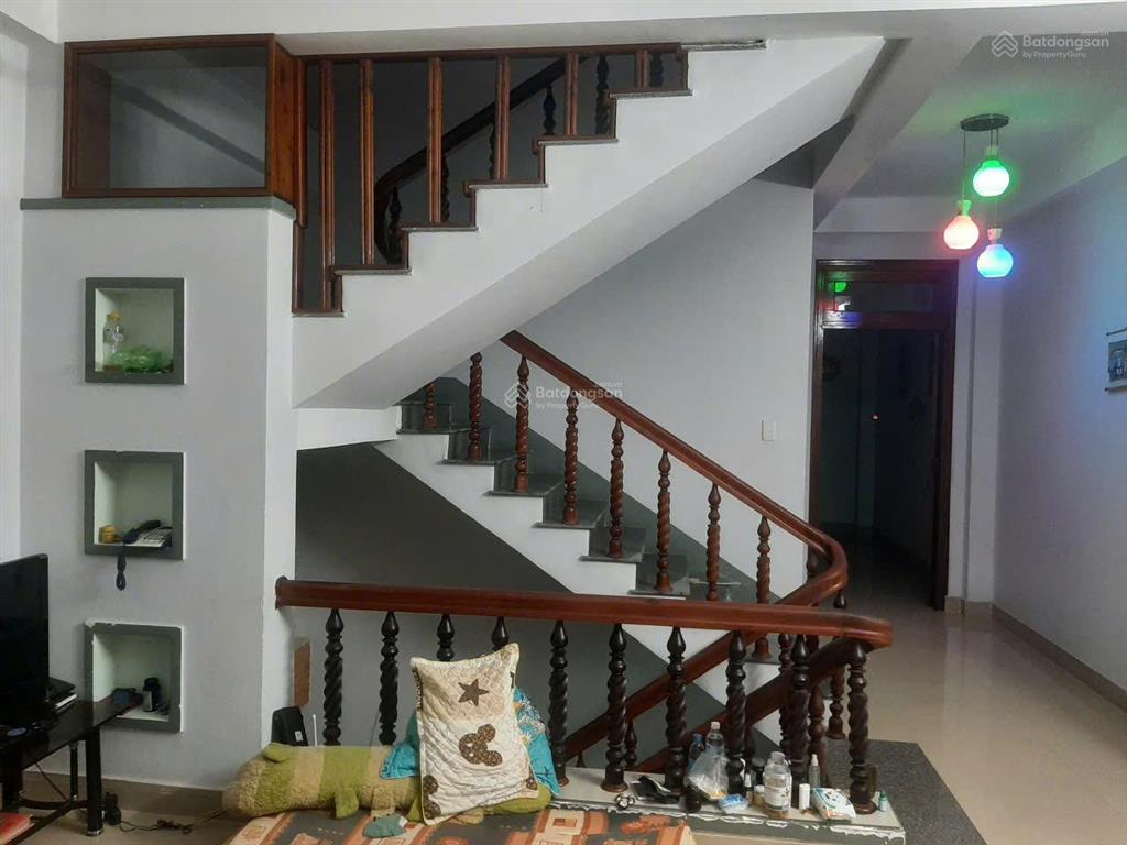 Chính chủ cần bán nhà 4 tầng mặt tiền 360m2 đường hùng vương trung tâm tuy hòa