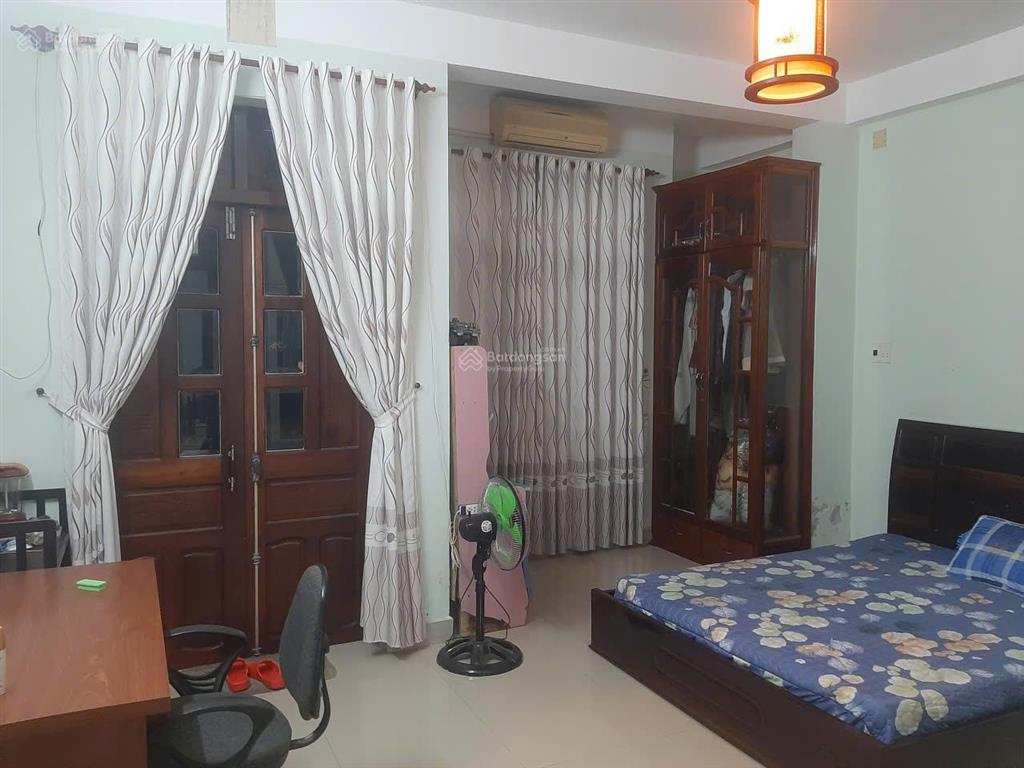 Chính chủ cần bán nhà 4 tầng mặt tiền 360m2 đường hùng vương trung tâm tuy hòa