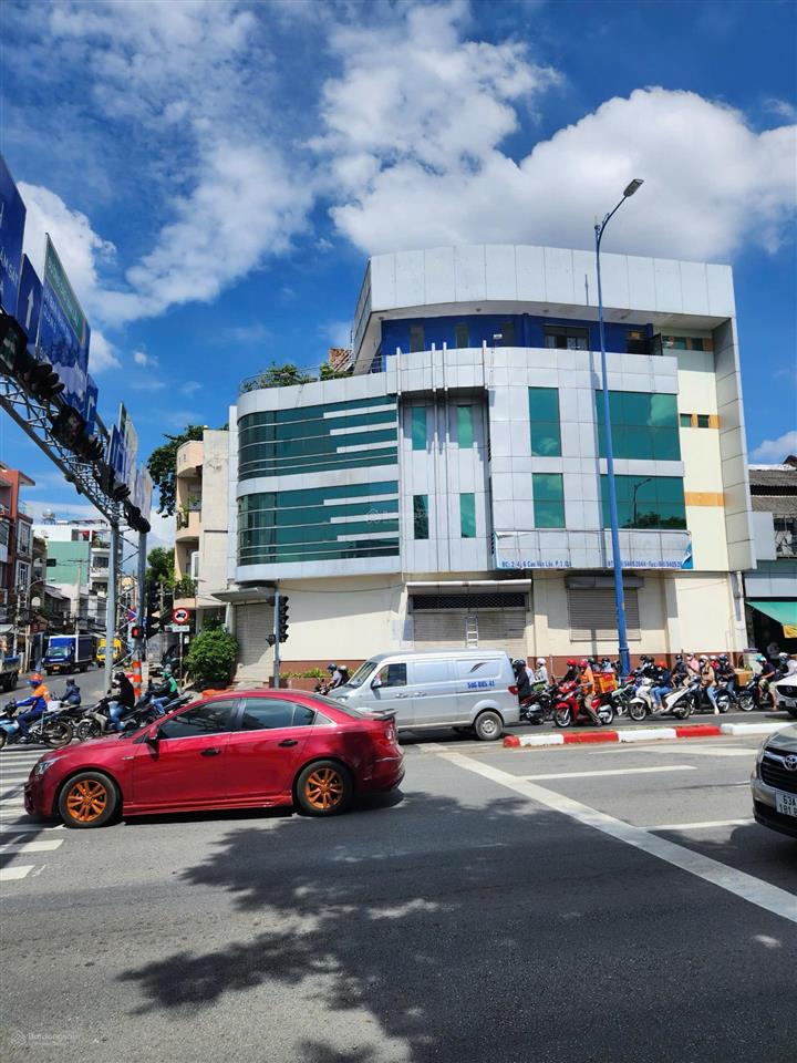 Bán nhà căn góc võ văn kiệt  cao văn lầu q6  8.3x20.4m  cn 131m²  sàn 514m²  giá 50 tỷ