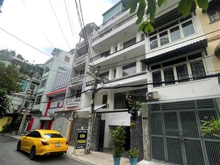 Khách sạn 11 phòng có thang máy & hầm xe hơi  trung tâm quận 10  giá chỉ 35 tỷ