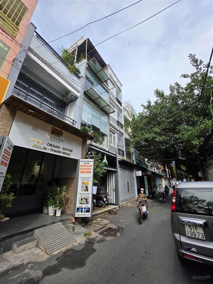 Bán nhà hẻm xe tải  quận 10  gần big c tô hiến thành  diện tích 80m²  giá 20 tỷ.