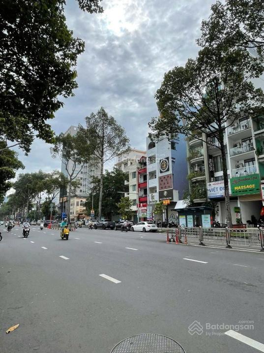 Bán tòa nhà mặt tiền trần hưng đạo quận 1  6 tầng thang máy  giá 43,5 tỷ