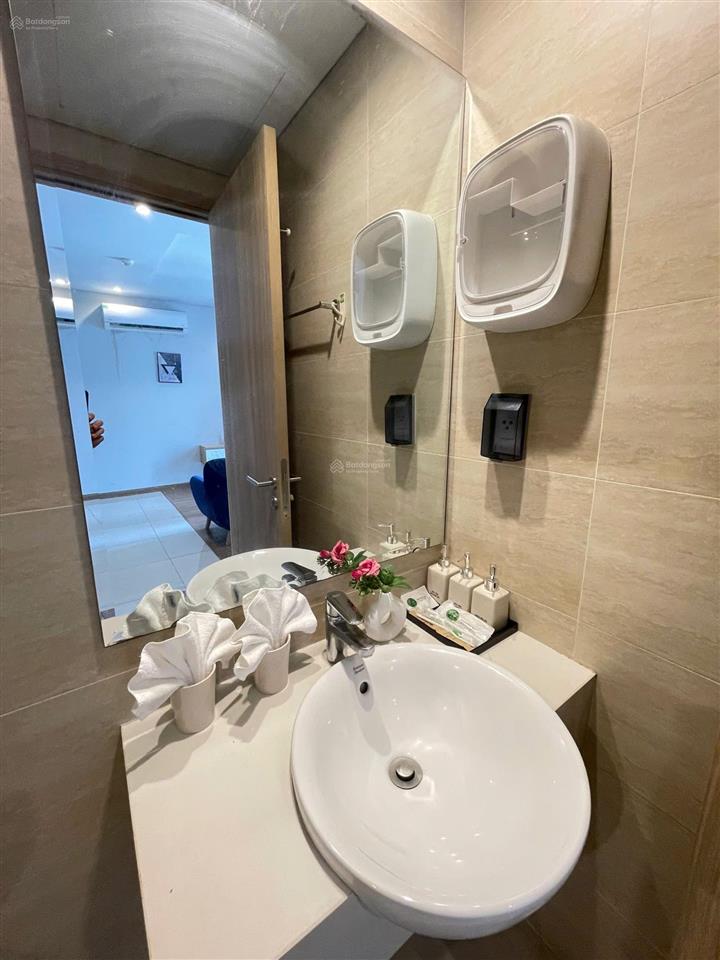 Cho thuê lâu dài 4tr5/tháng căn studio mát mẻ quanh năm, full nội thất, tầng thấp dễ di chuyển