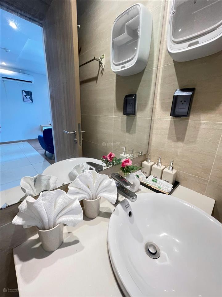 Cần tiền bán nhanh căn stu  1ty350 full nội thất đang cho thuê 5tr/tháng sẵn sổ lâu dài