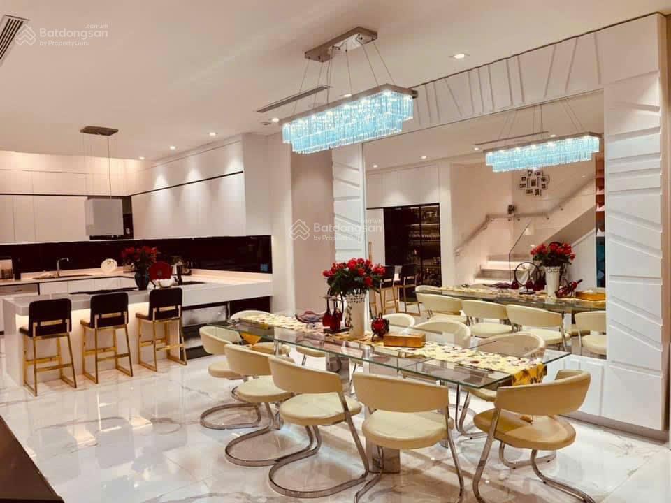 Kẹt vốn làm ăn bán gấp căn biệt thự nine south tâm huyết 7x20m, full nt, giá 16 tỷ