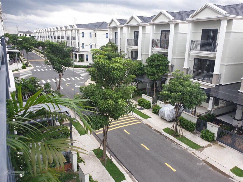 Bán biệt thự đơn lập view sông siêu đẹp nine south. giá 70 tỷ   0799 205 ***