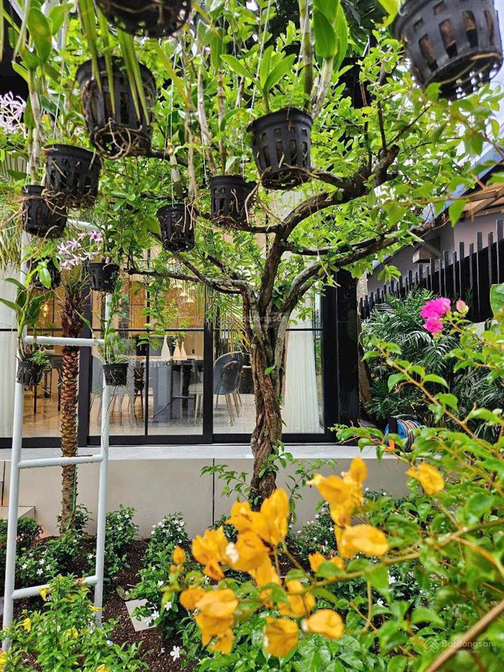 Cần tiền nên bán gấp biệt thự song lập  nam phú villa q.7, dt 12x24m = 288m2, giá 32 tỷ