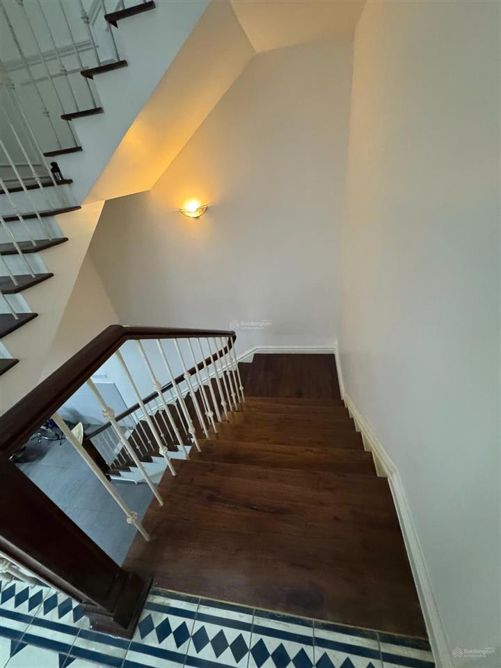 Giảm mạnh 3 tỷ! bán gấp biệt thự vườn khu nam long trần trọng cung quận 7, dt 8x24m  giá 27 tỷ