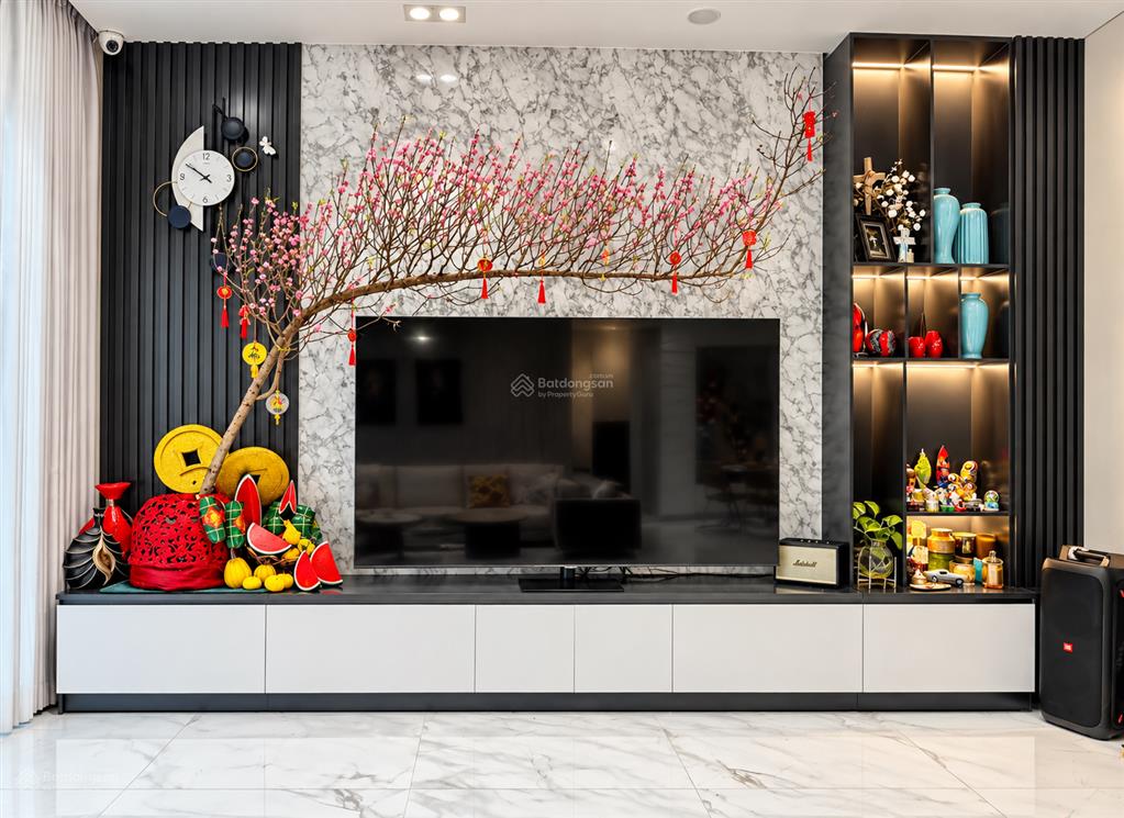 Bán gấp nine south estates  nhà phố ven sông 7m ngang  dtsd 260m2  sổ hồng hoàn công giá 18.8 tỷ