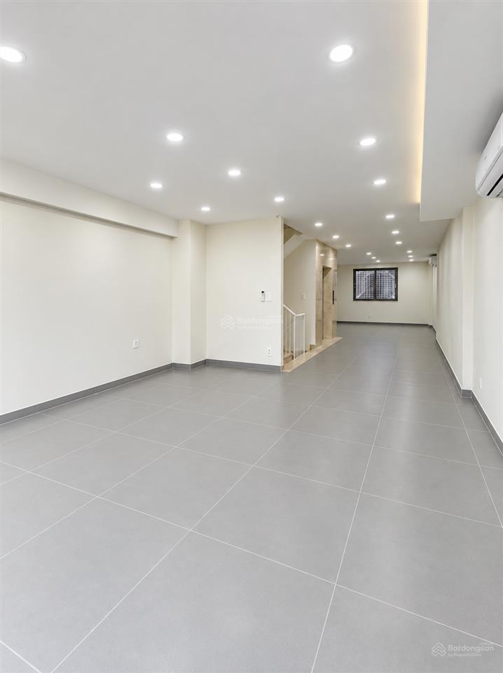 Hàng đầu tư him lam q7  nhà 5x20m có hầm + thang máy  hđ thuê 50tr/tháng  giá 26,5 tỷ