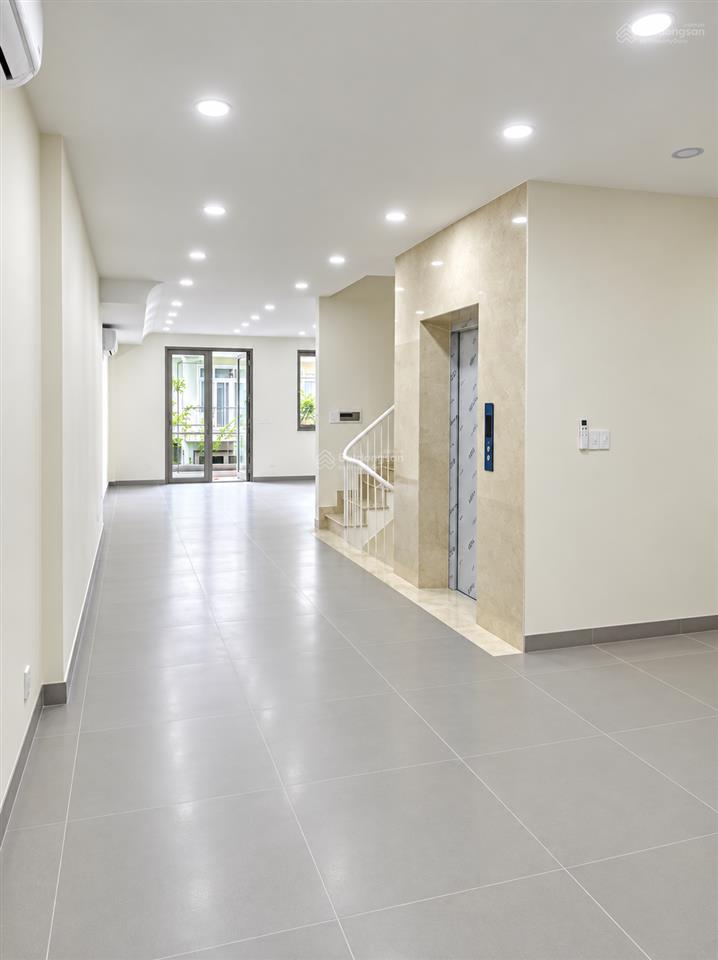 Hàng đầu tư him lam q7  nhà 5x20m có hầm + thang máy  hđ thuê 50tr/tháng  giá 26,5 tỷ