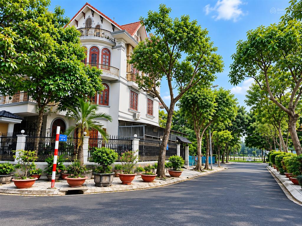 Giảm sốc 1 tỷ! nhà phố kdc ven sông sadeco q7  đối diện rmit, sát phú mỹ hưng  chỉ 13.5 tỷ