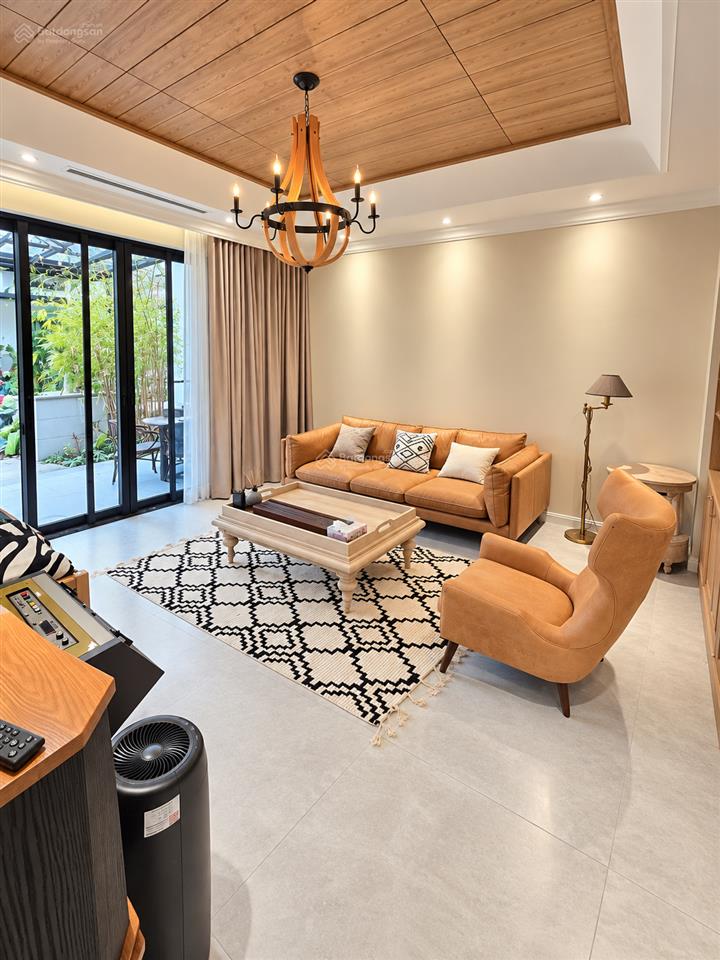 Giảm mạnh 2,5 tỷ  biệt thự kdc ven sông sadeco thang máy, q7, 126m2 giá tốt 21,5 tỷ