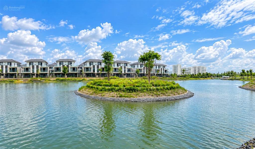 Hàng ngộp biệt thự lavila hiếm có chỉ 11.8 tỷ sổ hồng trao tay