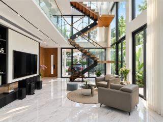 Giảm mạnh 2 tỷ đi nước ngoài! bán nhanh biệt thự phú mỹ vạn phát hưng 214.4m2 liền kề phú mỹ hưng